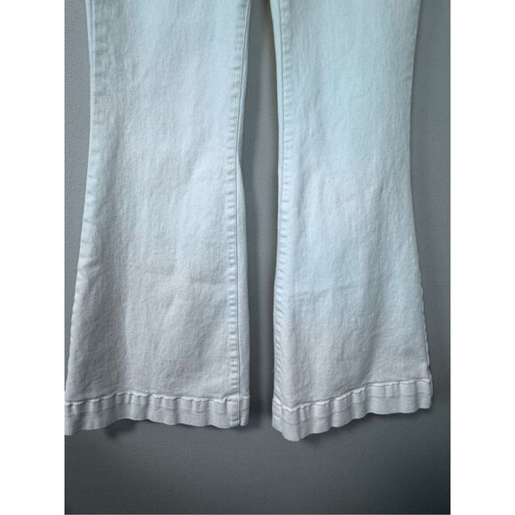 RISEN High Rise Long Tall Front Patch Pocket White Denim Flare Jeans Size 32 x 3 - Picture 4 of 15